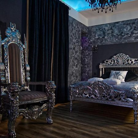 Nuit Romantique - Jacuzzi - Beziers - Romance Royale Exterior photo