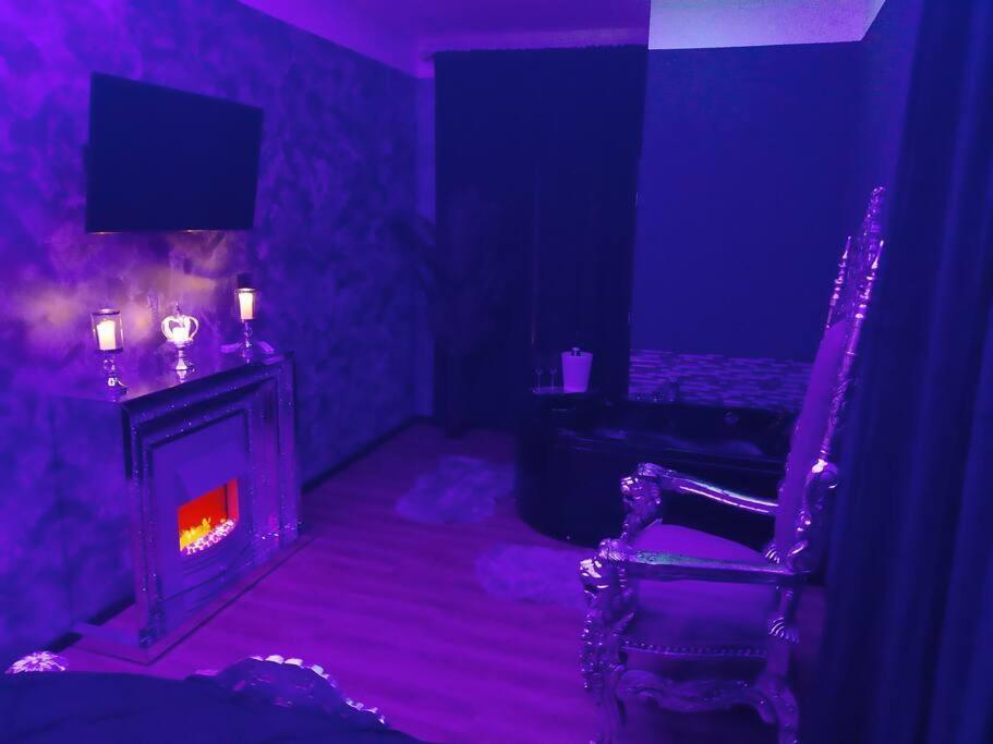 Nuit Romantique - Jacuzzi - Beziers - Romance Royale Exterior photo